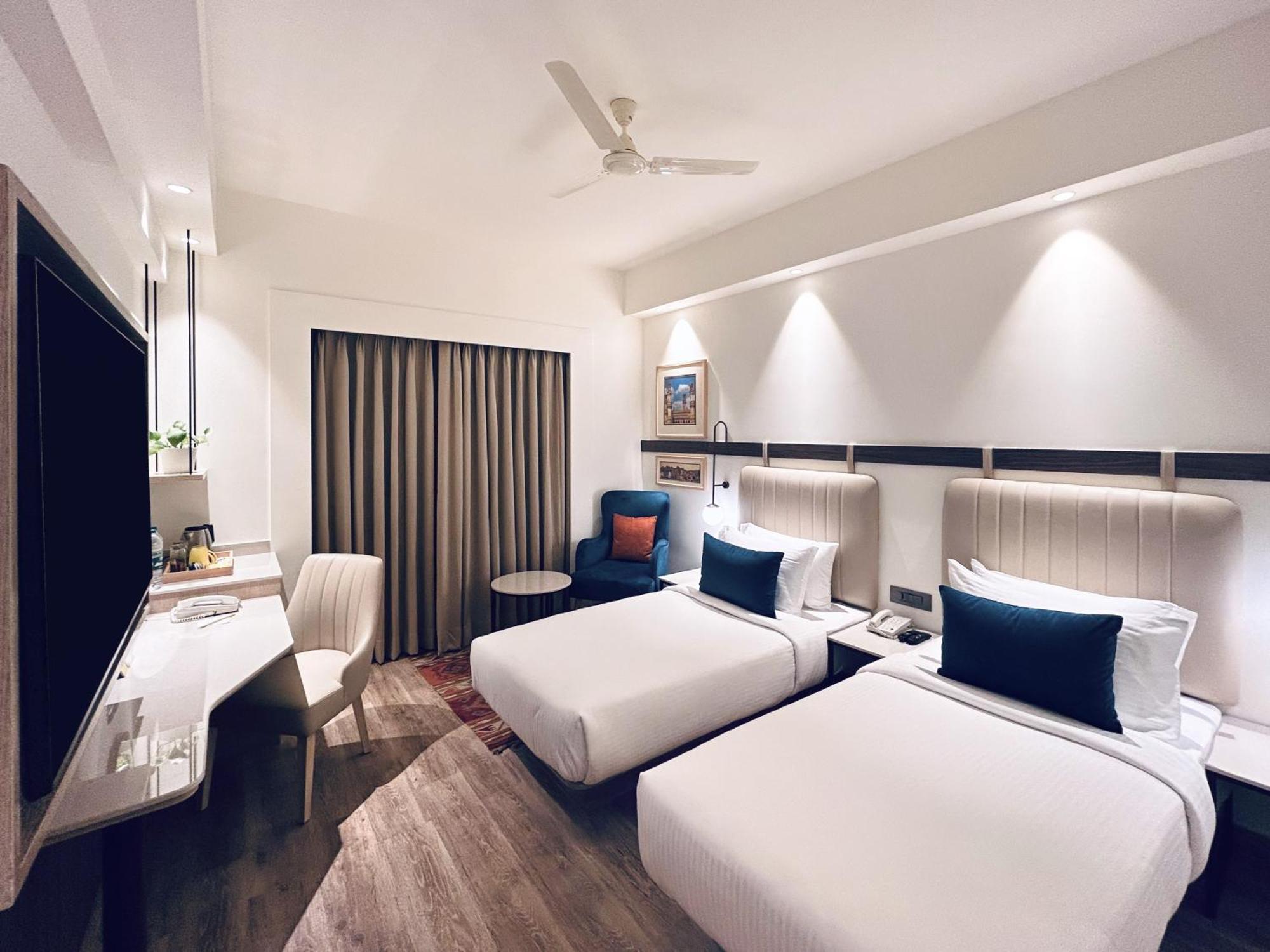 Lemon Tree Hotel, Gachibowli, היידראבד מראה חיצוני תמונה
