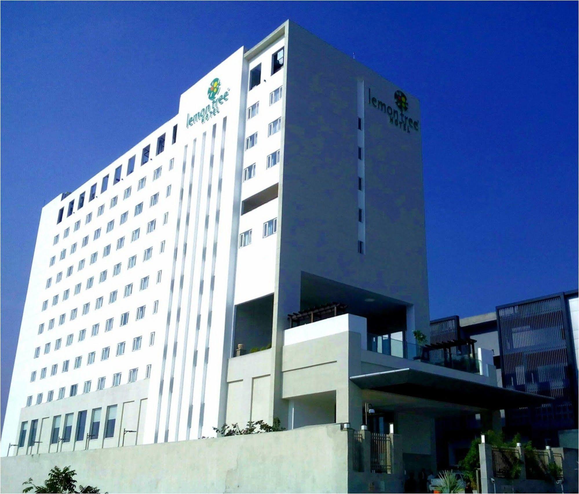 Lemon Tree Hotel, Gachibowli, היידראבד מראה חיצוני תמונה